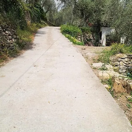 Agriturismo Casa Ferrari *