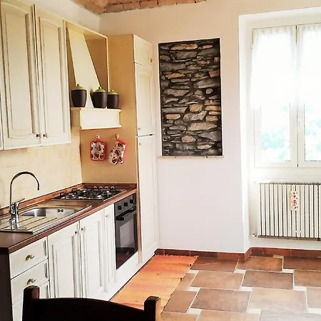 팜스테이 Agriturismo Casa Ferrari *